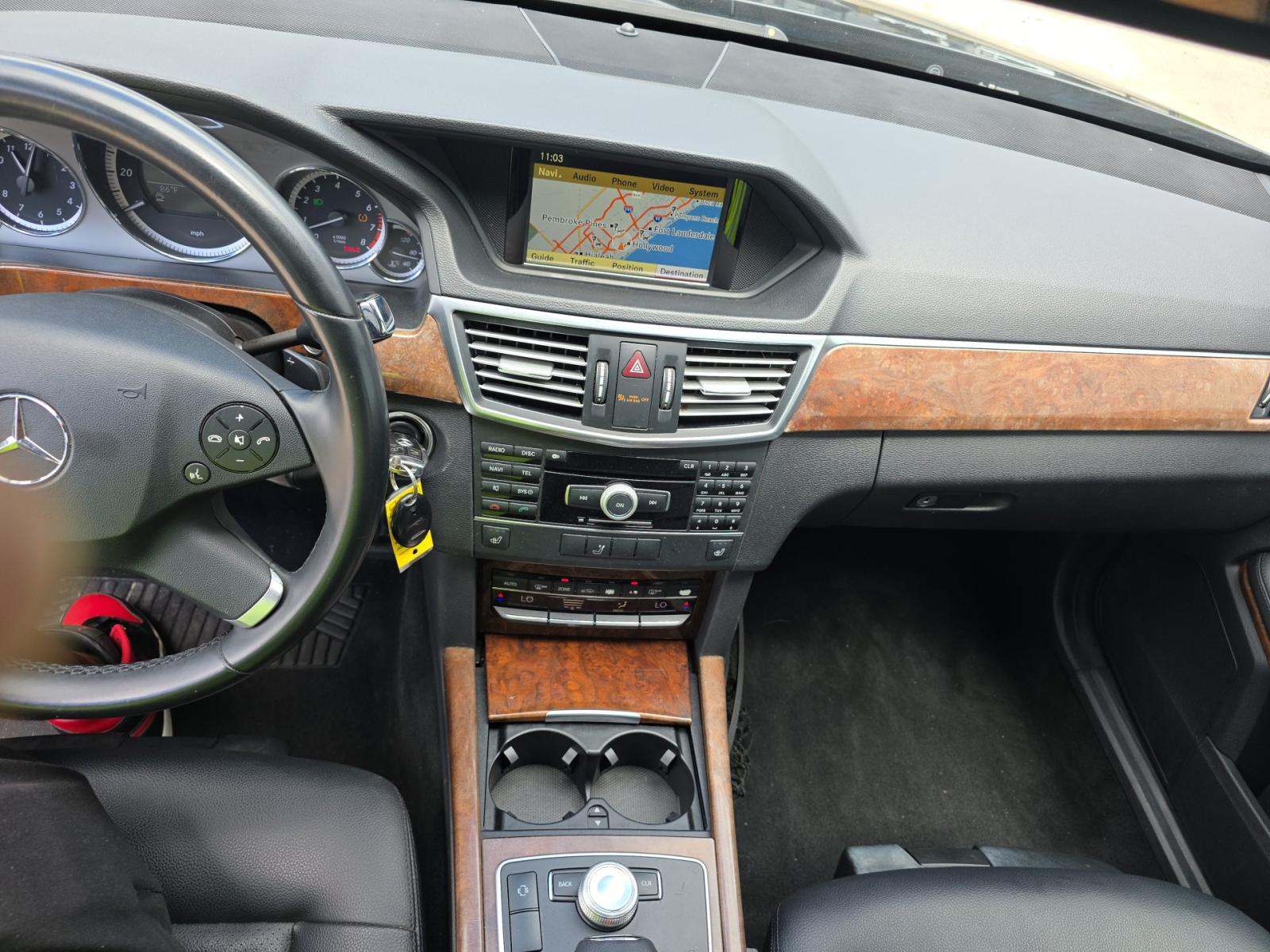 MERCEDES-BENZ E-CLASS - 9