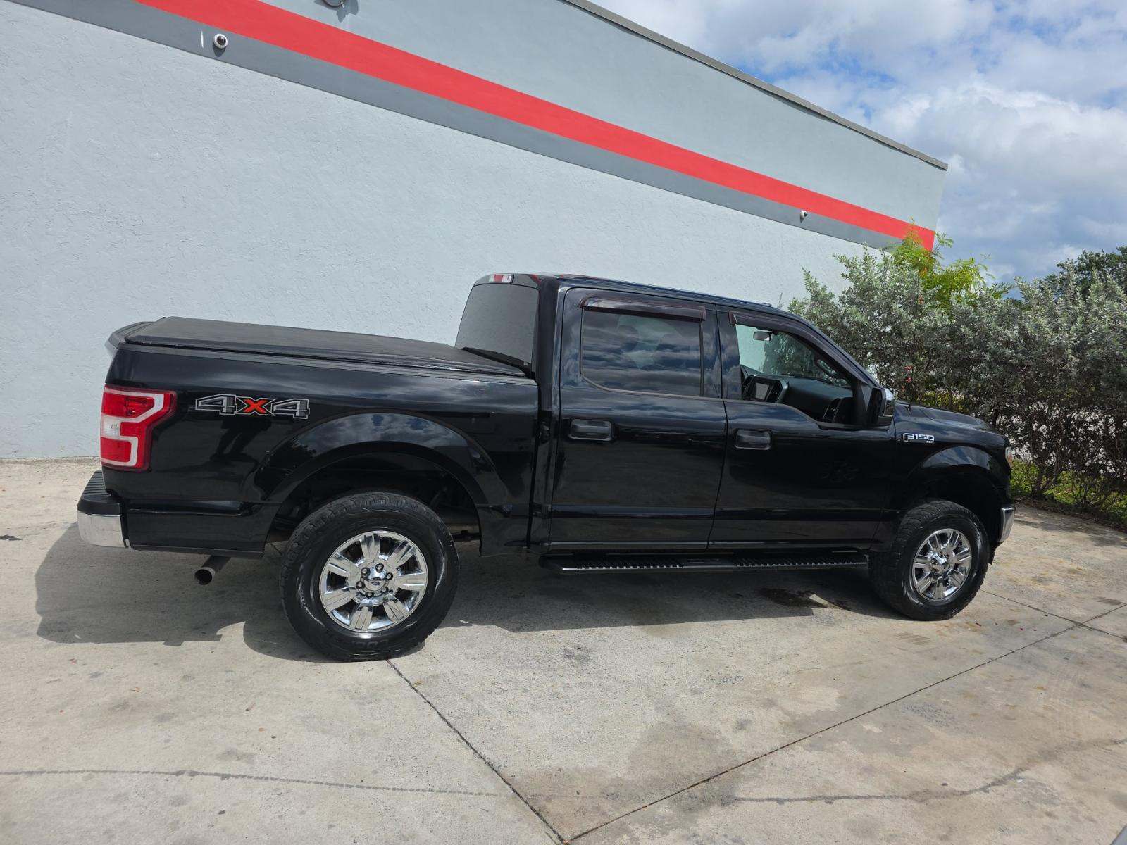 FORD F-150 - 4