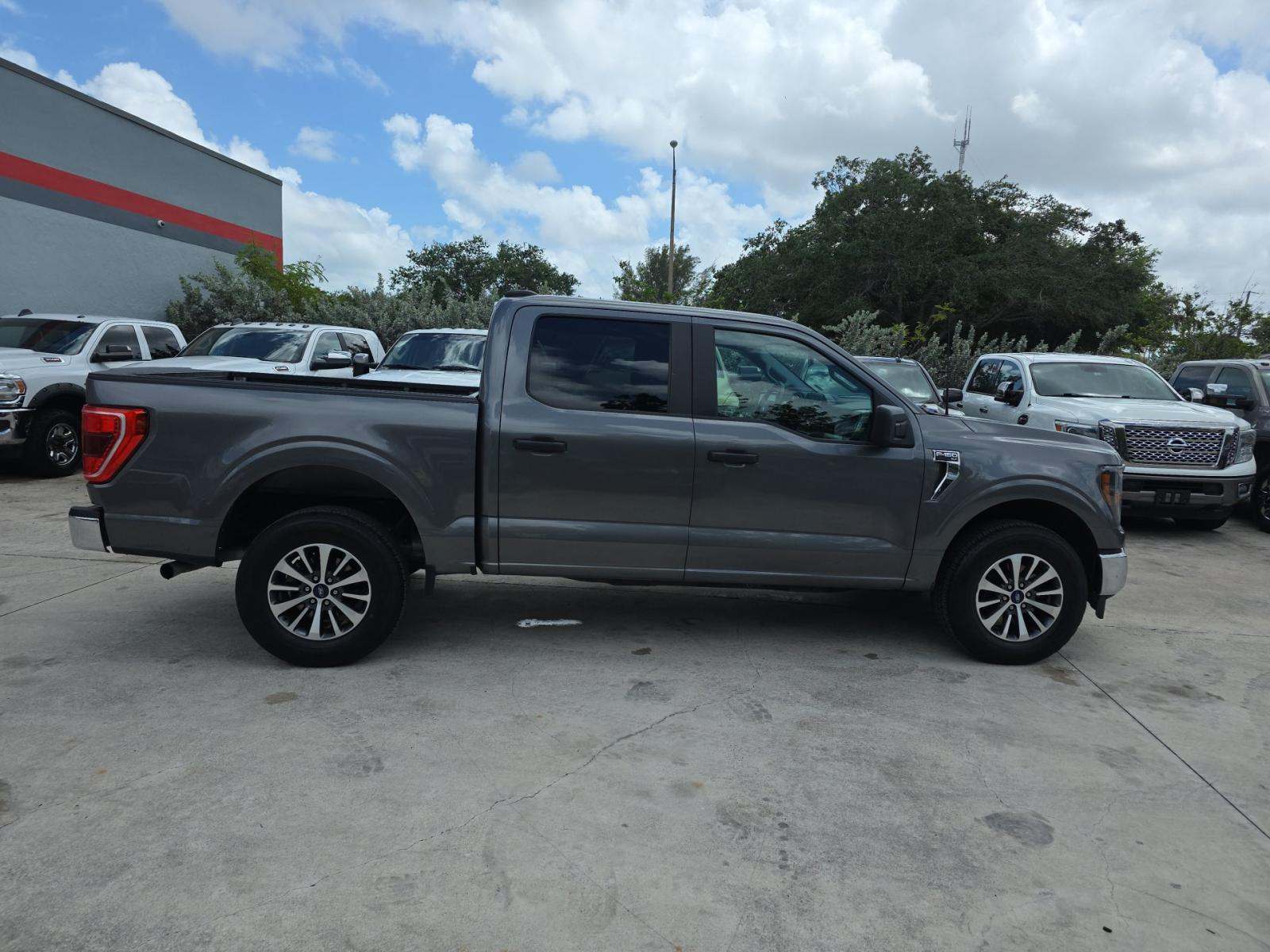 FORD F-150 - 4