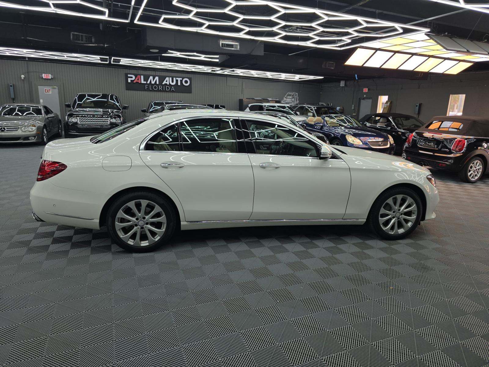 MERCEDES-BENZ E-CLASS - 4