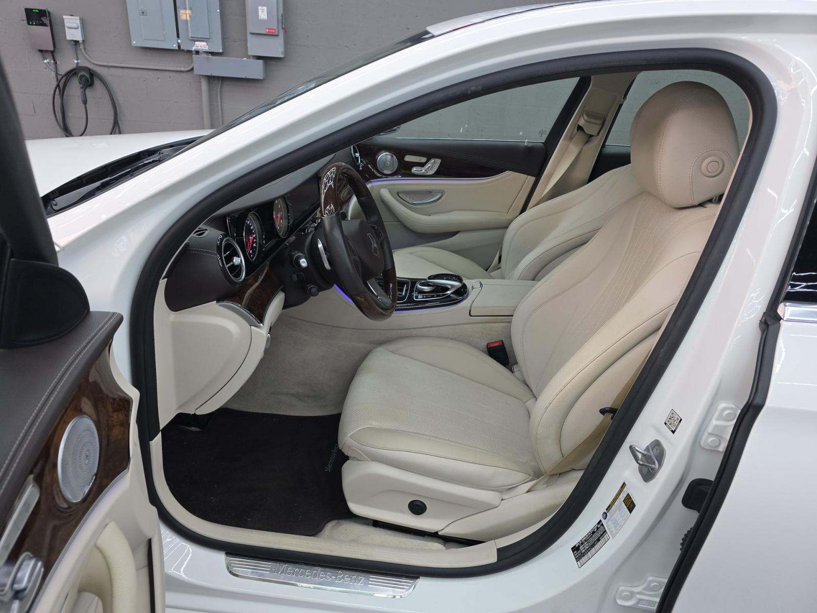 MERCEDES-BENZ E-CLASS - 6