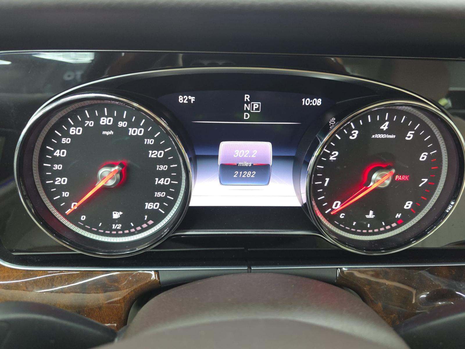 MERCEDES-BENZ E-CLASS - 9