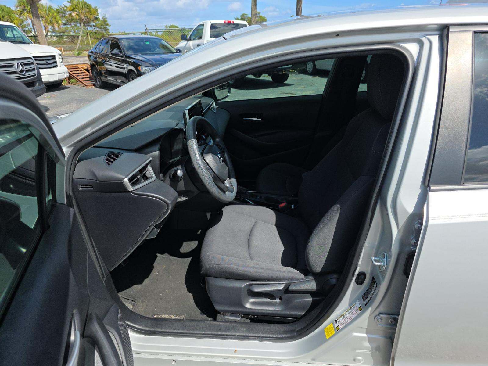 2021 Toyota Corolla LE FWD