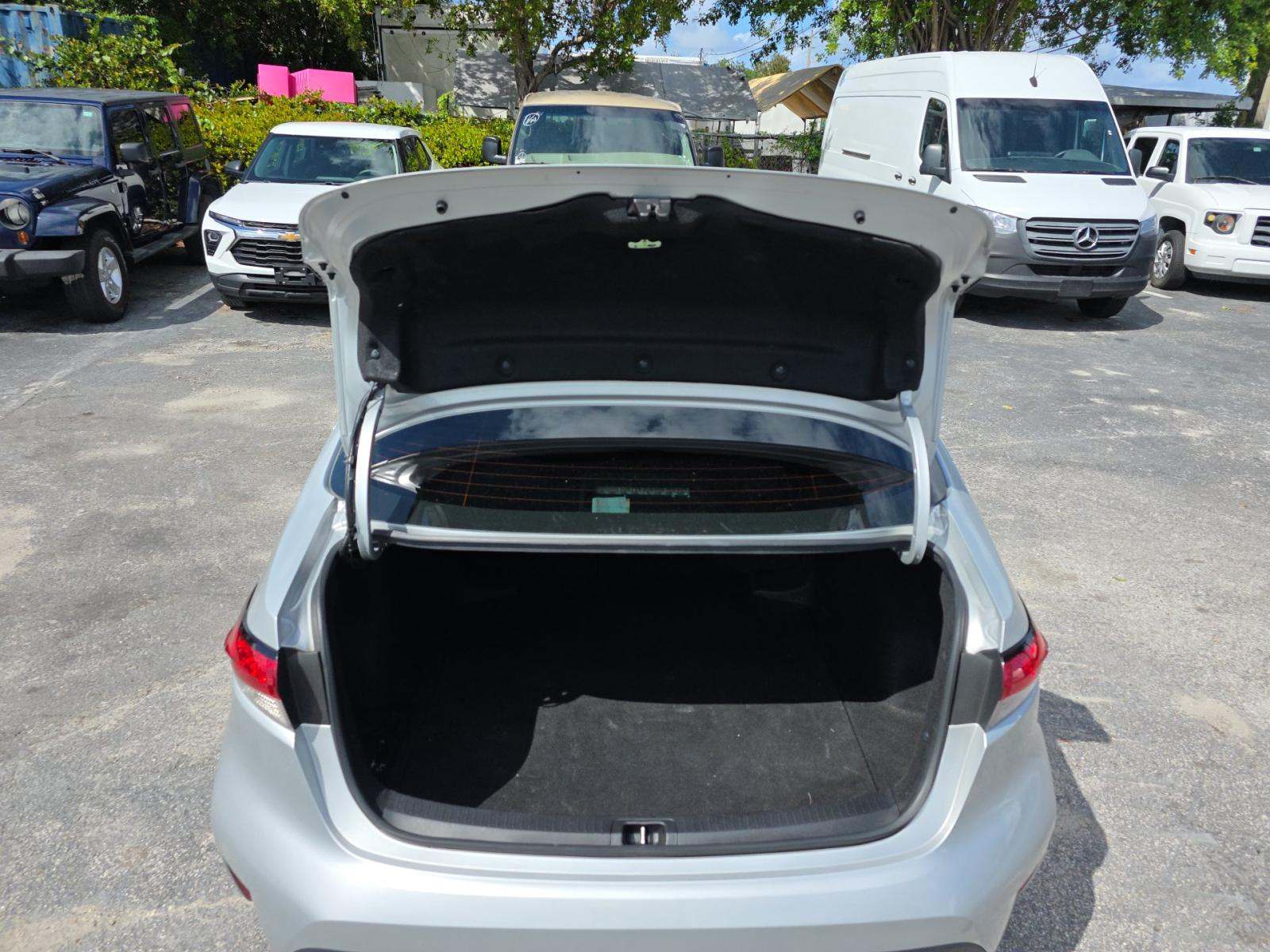 2021 Toyota Corolla LE FWD