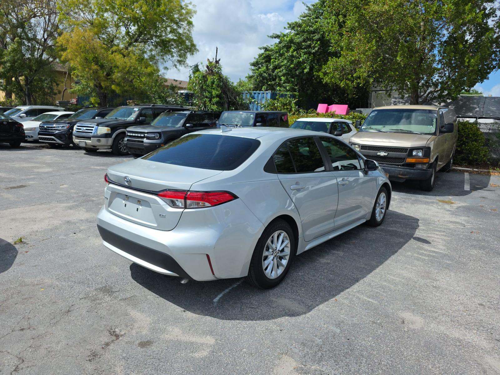2021 Toyota Corolla LE FWD