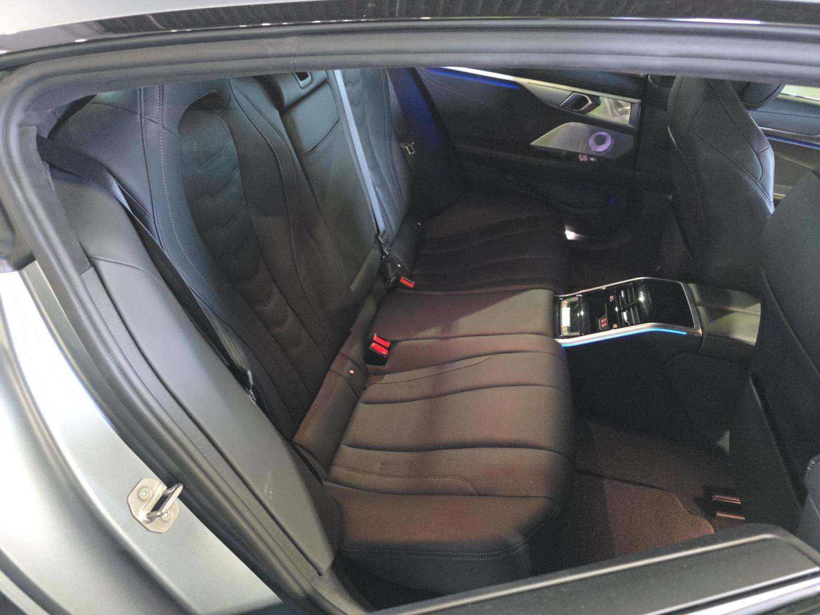 2021 BMW 8 Series M850i xDrive AWD