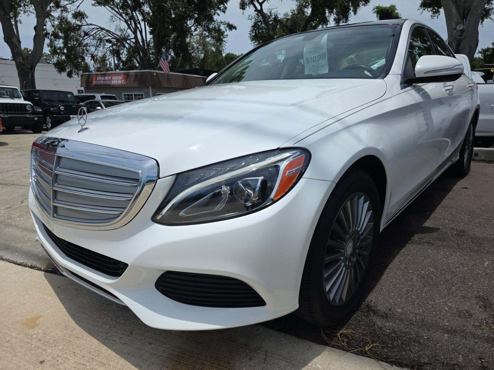 2015 Mercedes-Benz C 300 Sedan w/Luxury Pkg