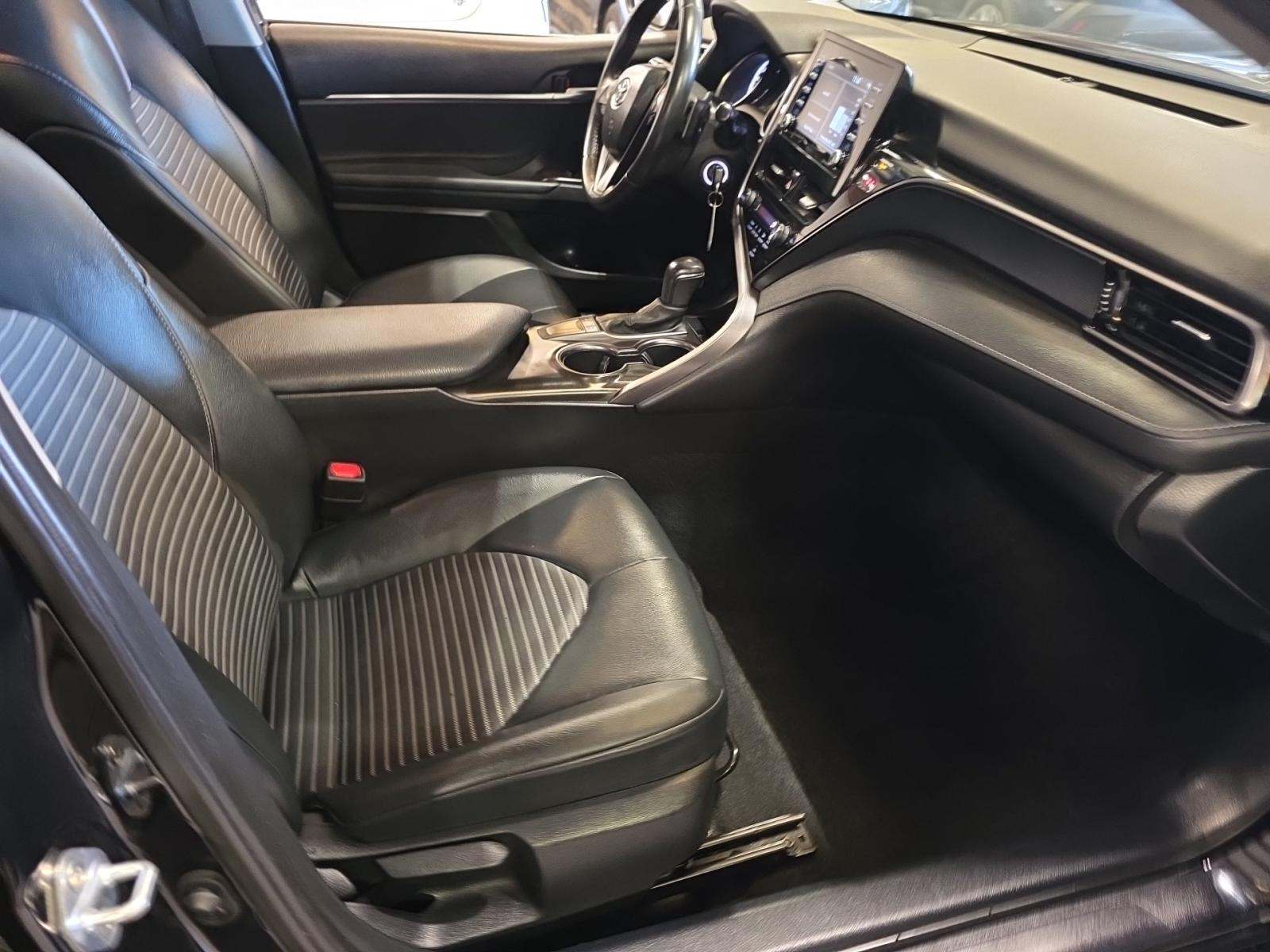 2024 Toyota Camry SE FWD