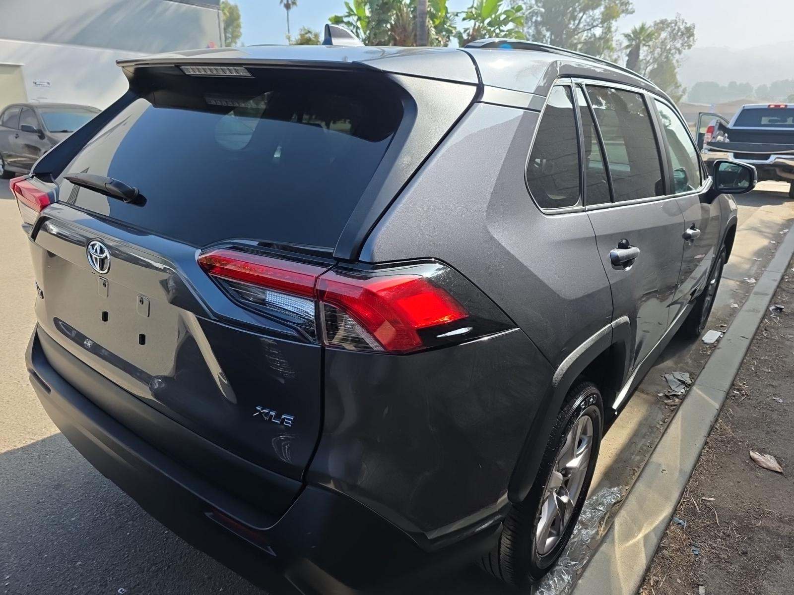 2025 Toyota RAV4 XLE FWD