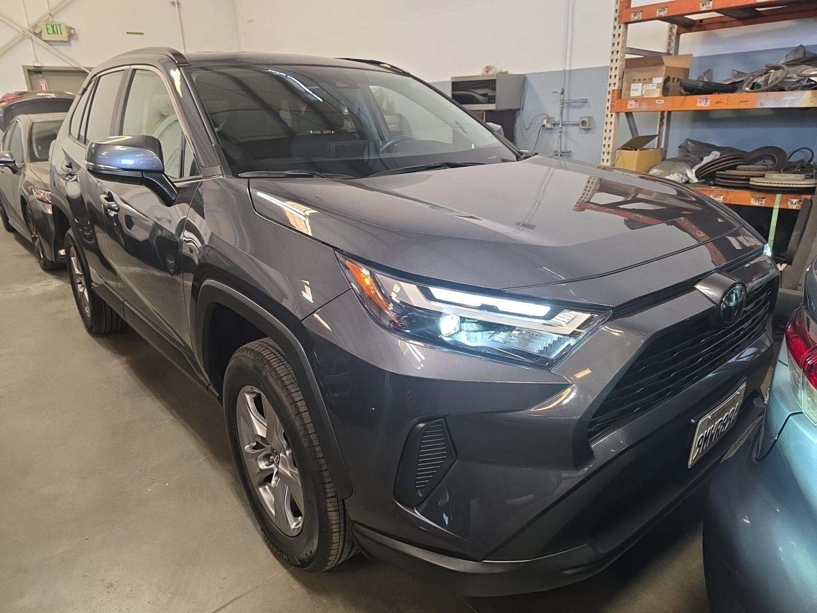 2025 Toyota RAV4 XLE FWD