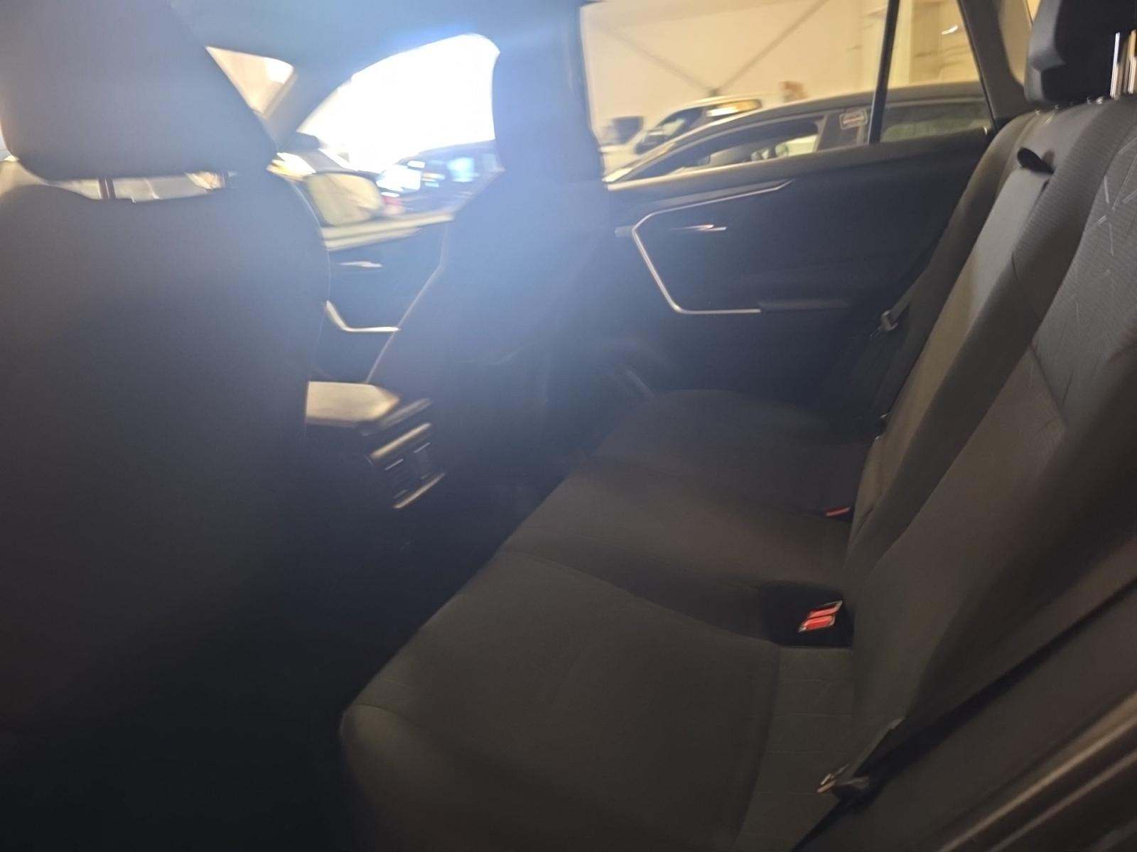 2025 Toyota RAV4 XLE FWD