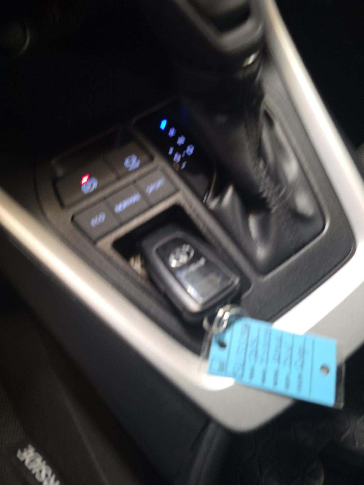 2025 Toyota RAV4 XLE FWD