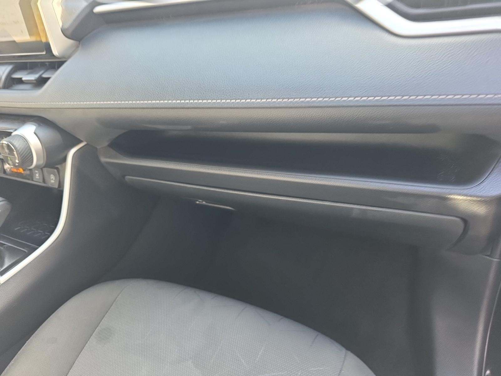 2025 Toyota RAV4 XLE FWD