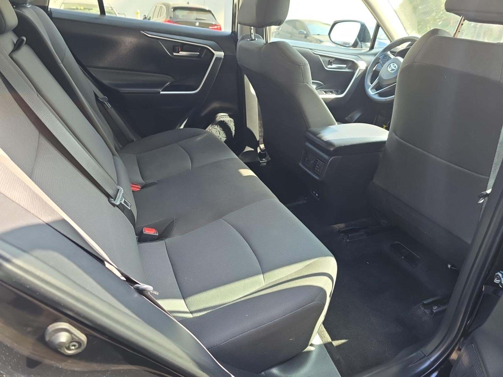 2025 Toyota RAV4 XLE FWD