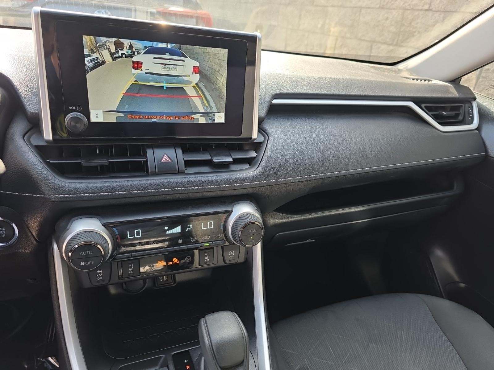 2025 Toyota RAV4 XLE FWD