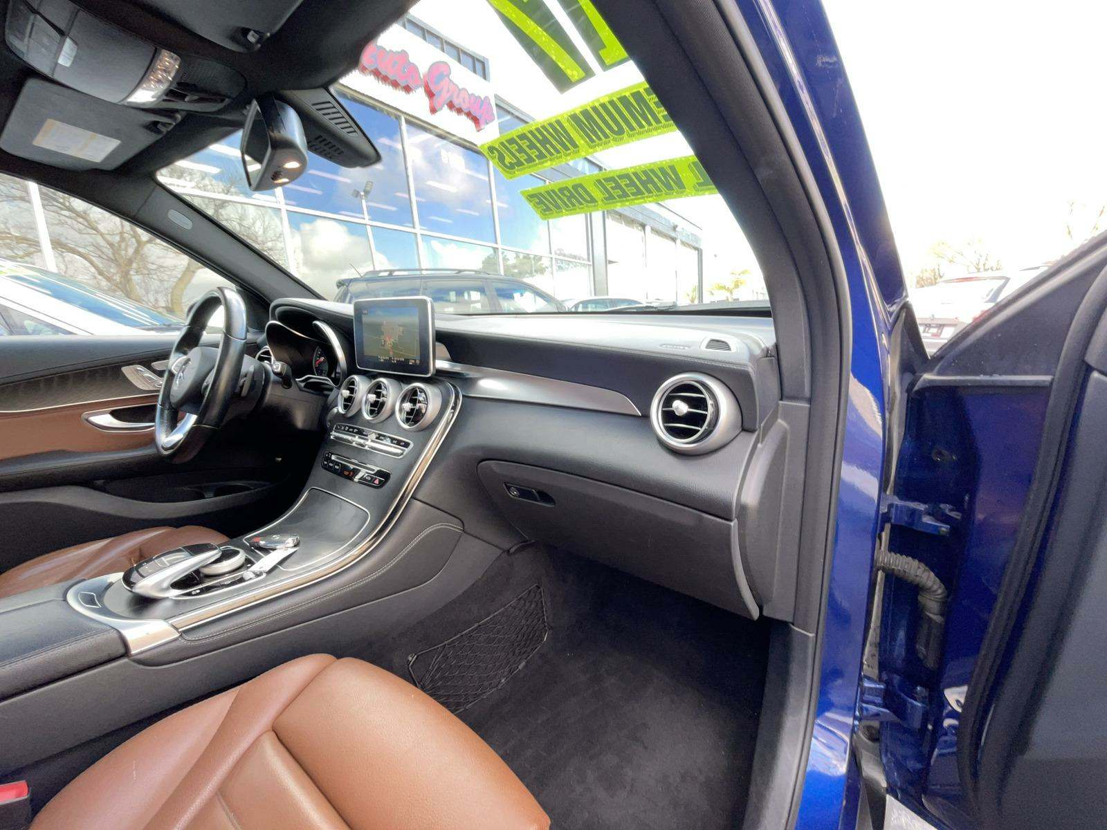 2017 Mercedes-Benz GLC GLC 300 AWD