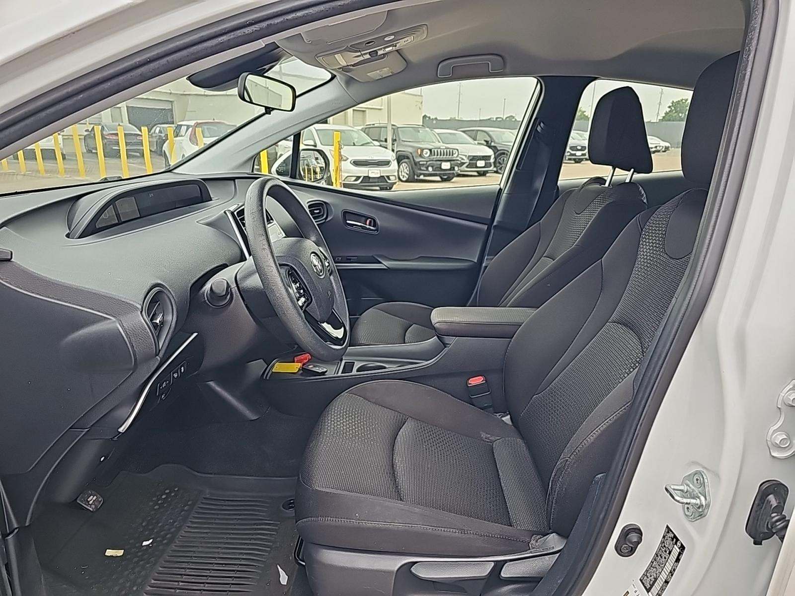 2021 Toyota Prius LE AWD