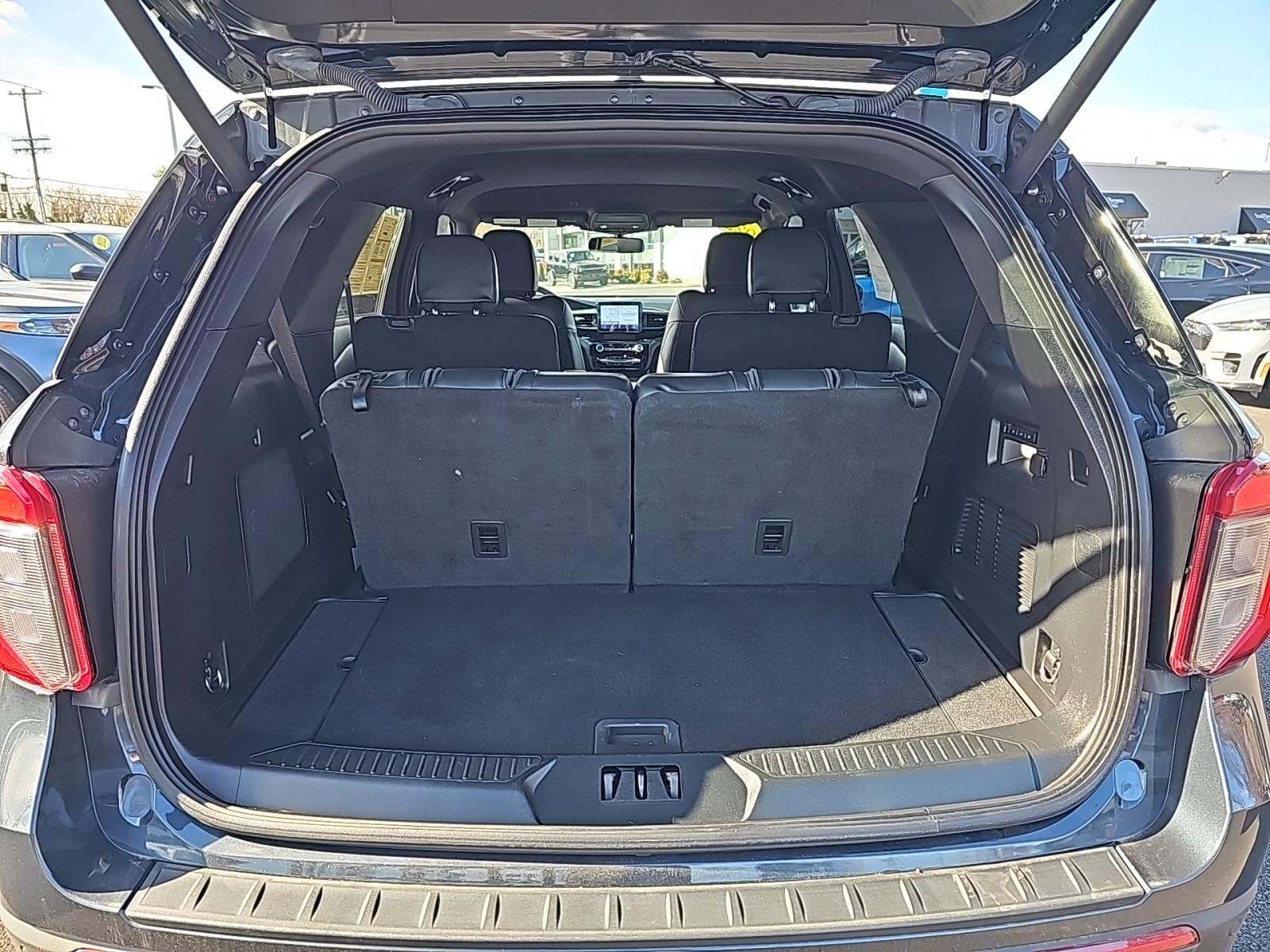 2022 Ford Explorer ST AWD