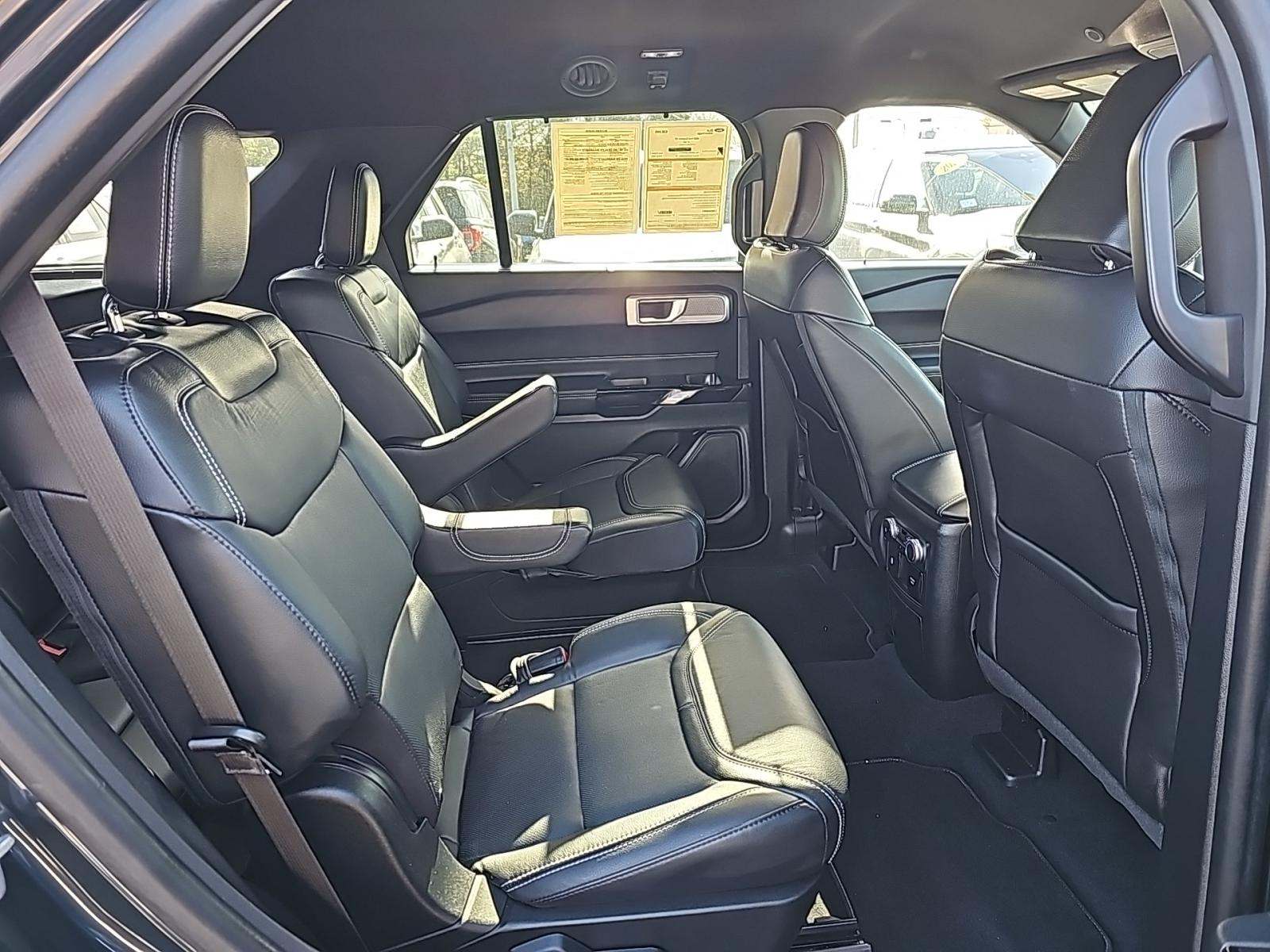 2022 Ford Explorer ST AWD