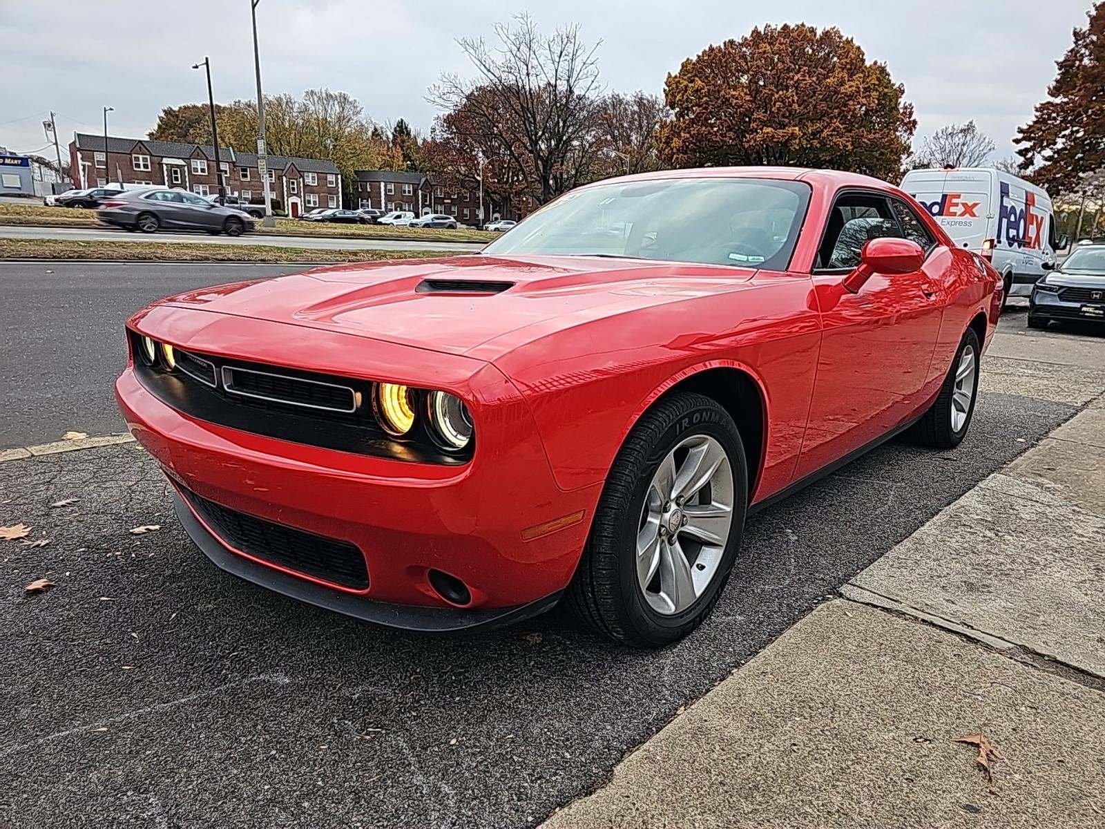 2023 Dodge Challenger SXT RWD