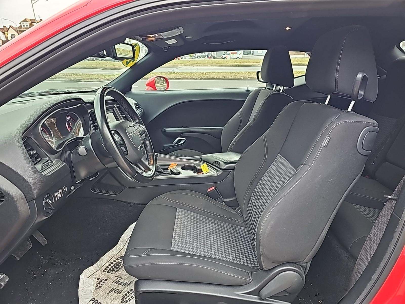 2023 Dodge Challenger SXT RWD