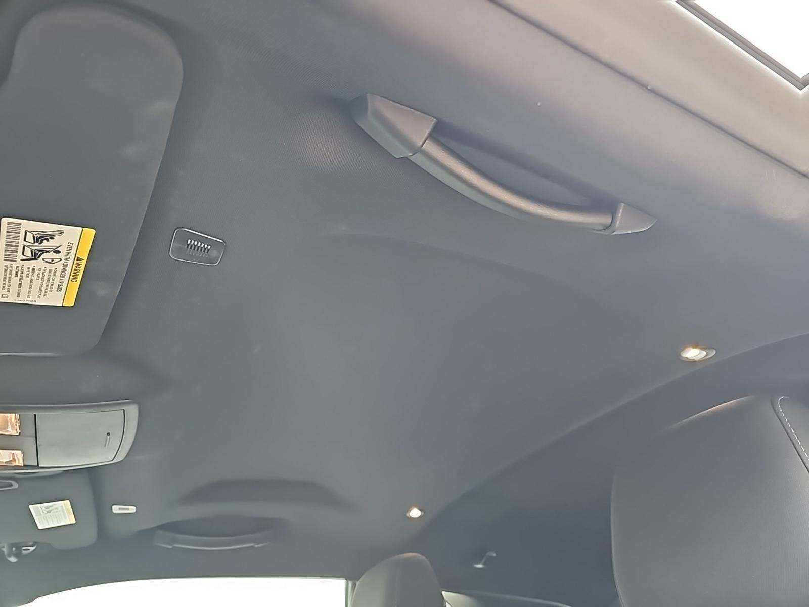 2023 Dodge Challenger SXT RWD