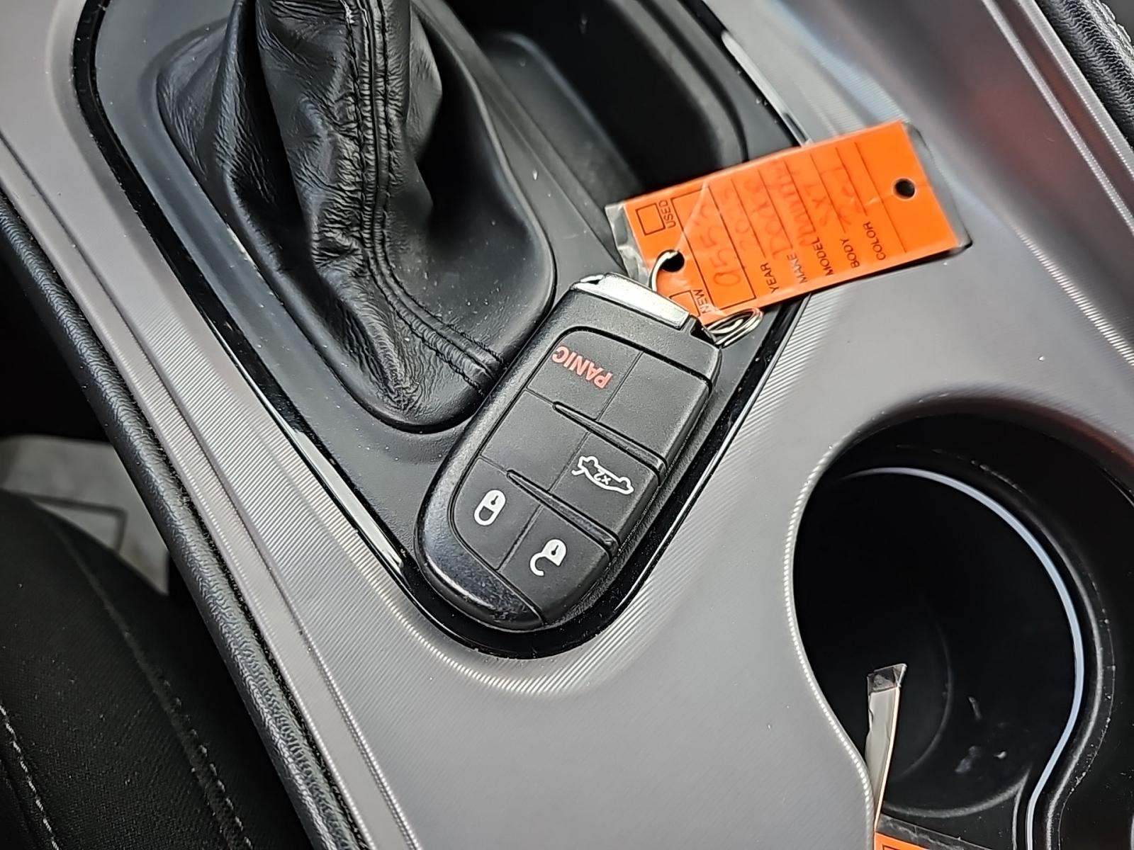 2023 Dodge Challenger SXT RWD