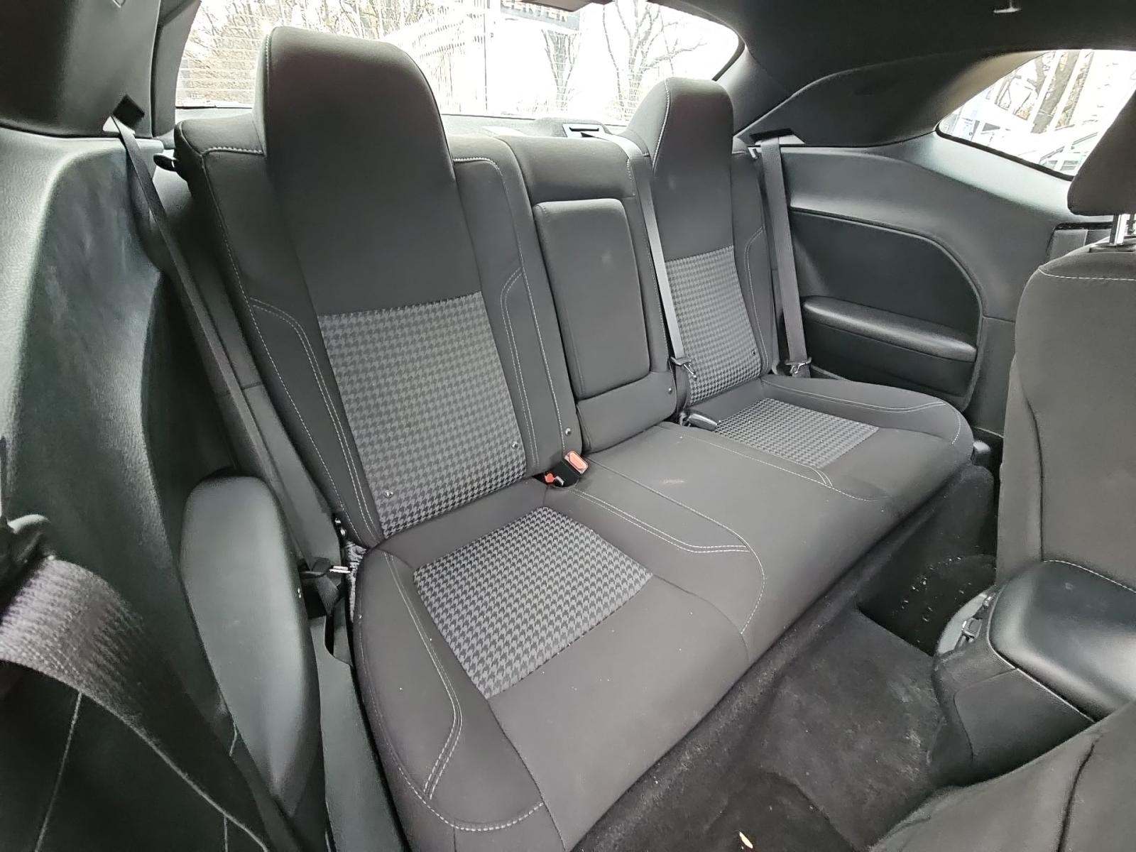 2023 Dodge Challenger SXT RWD