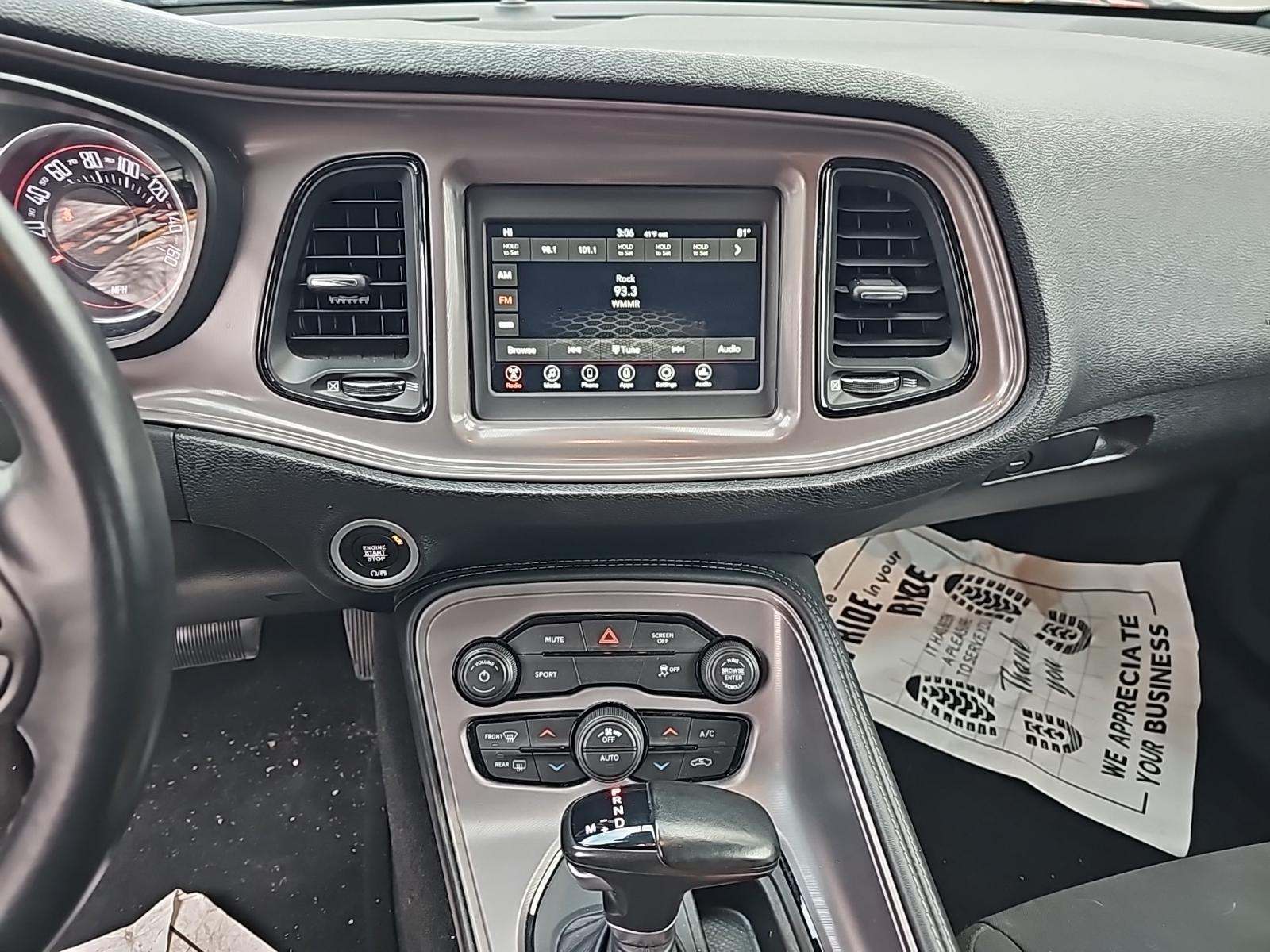 2023 Dodge Challenger SXT RWD