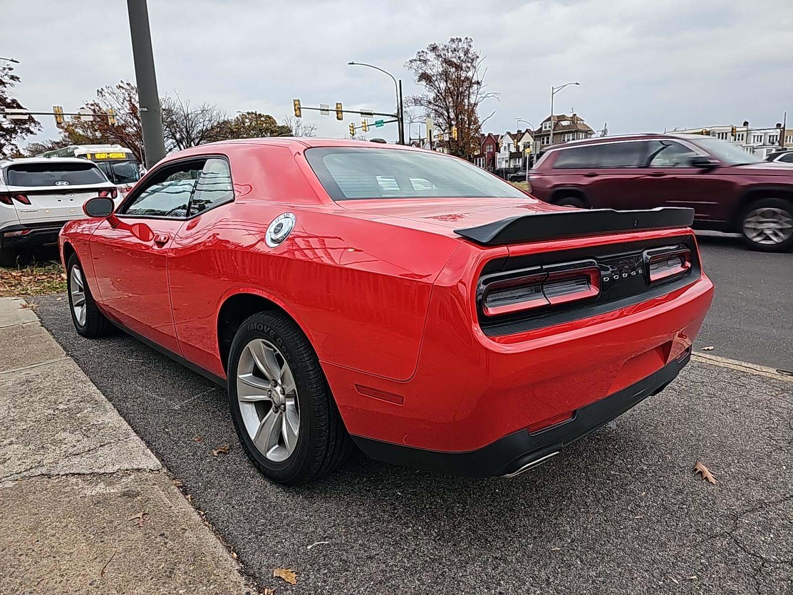 2023 Dodge Challenger SXT RWD