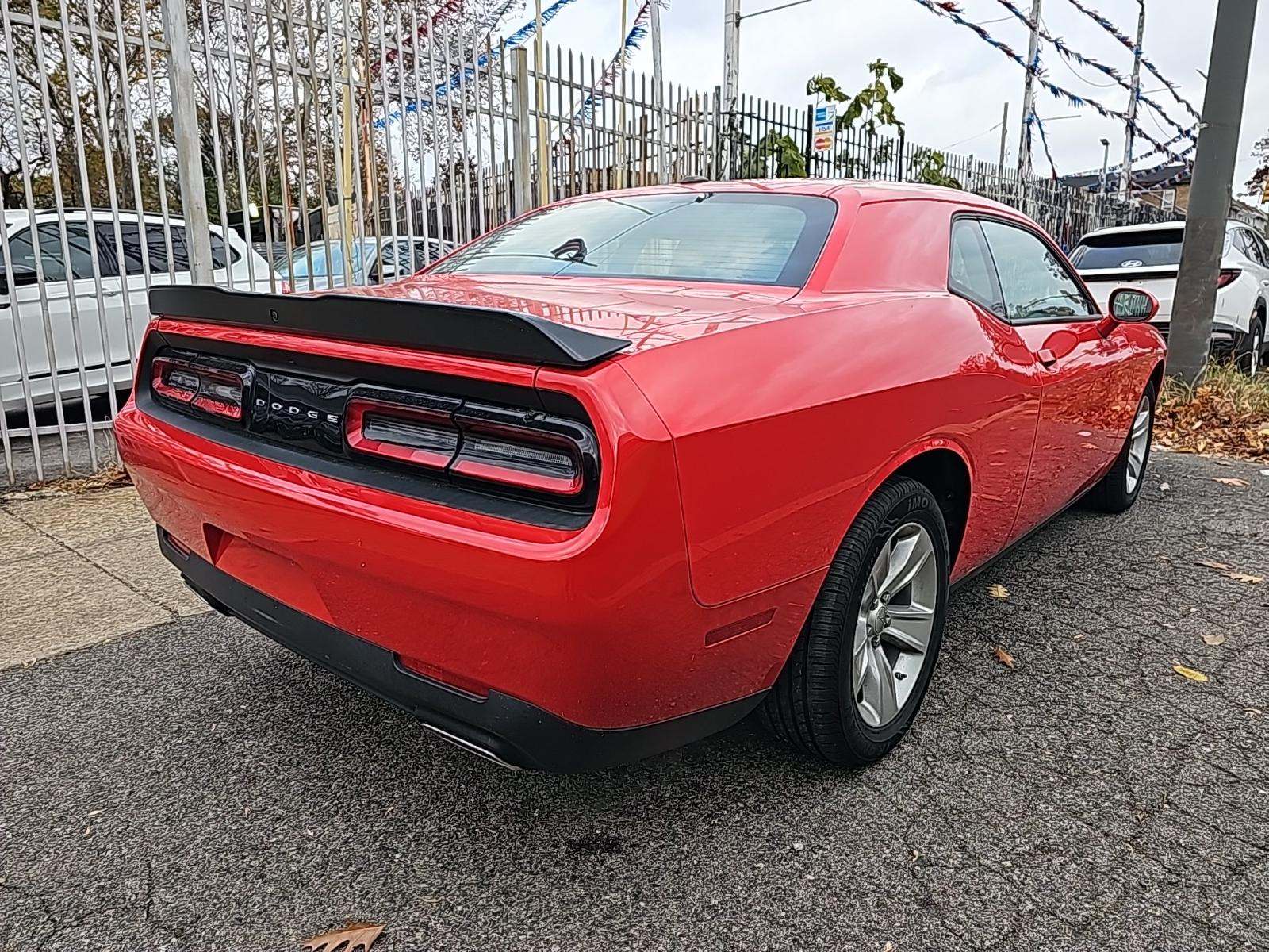 2023 Dodge Challenger SXT RWD