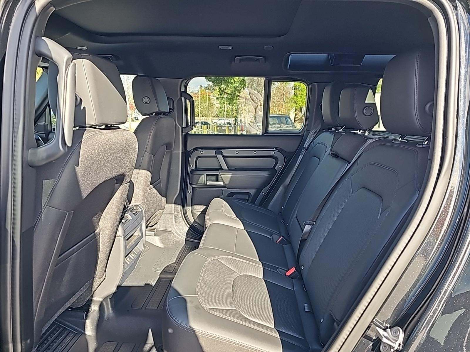 2025 Land Rover Defender 110 S AWD