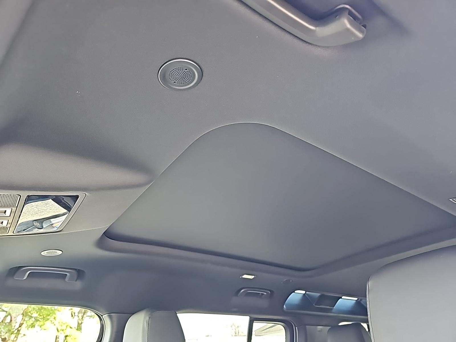 2025 Land Rover Defender 110 S AWD