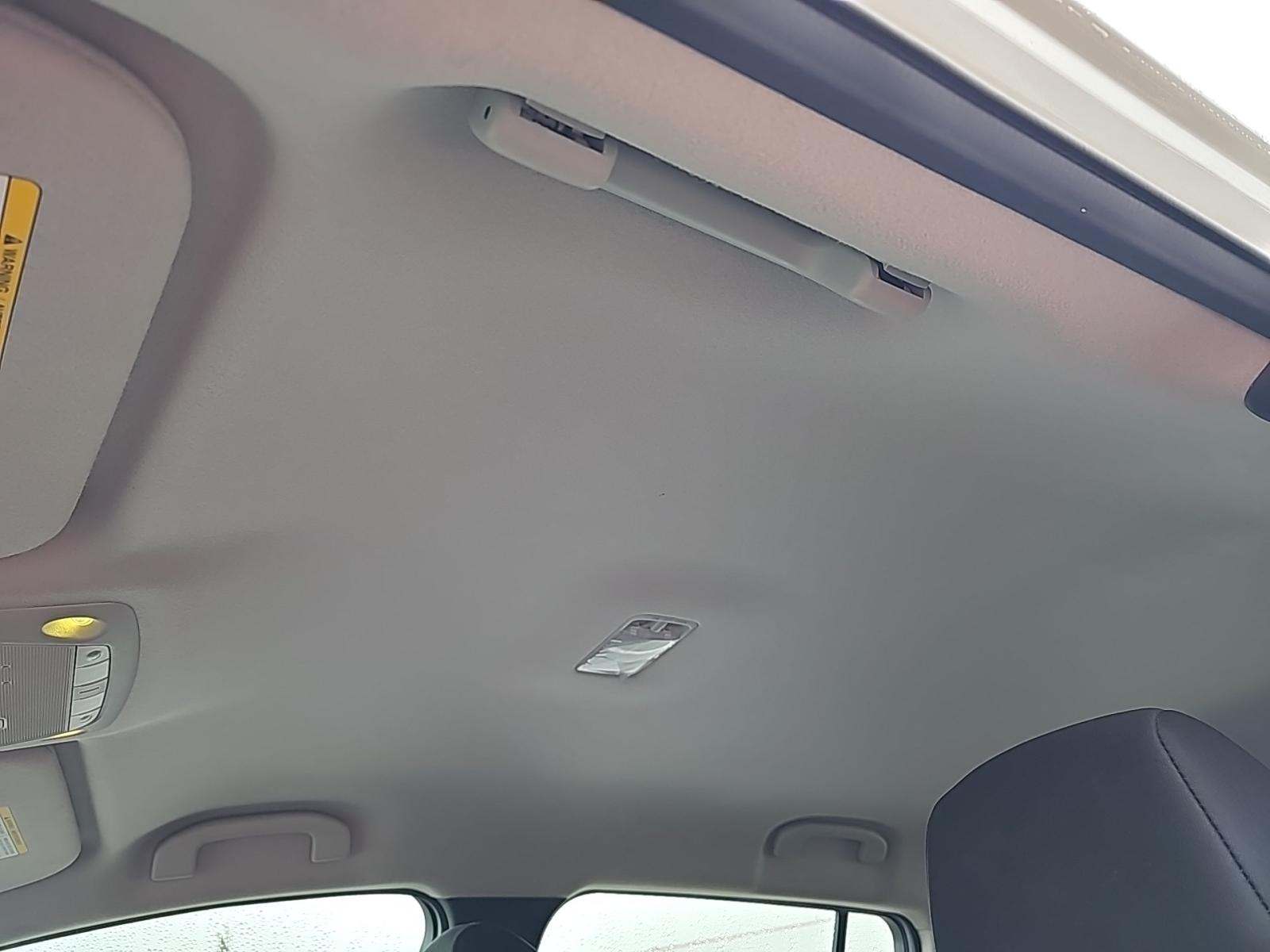 2022 Nissan LEAF SV FWD
