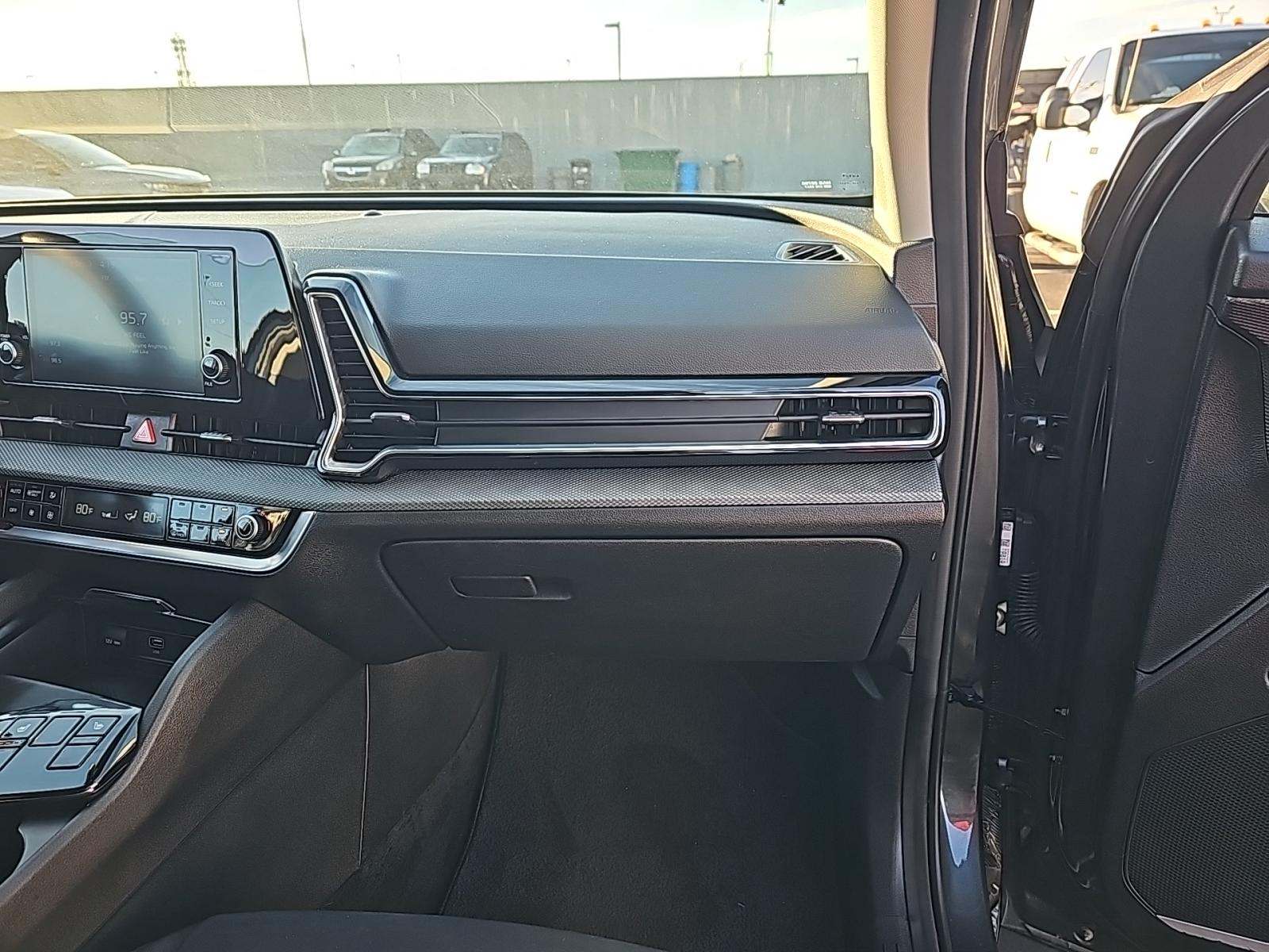 2023 Kia Sportage Hybrid LX AWD