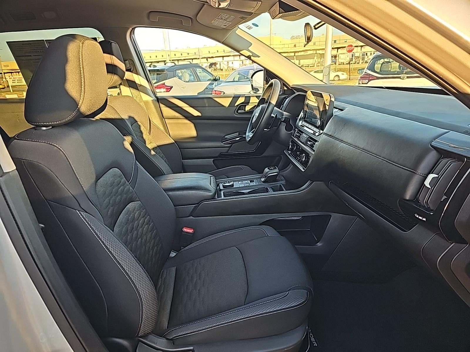 2024 Nissan Pathfinder S AWD