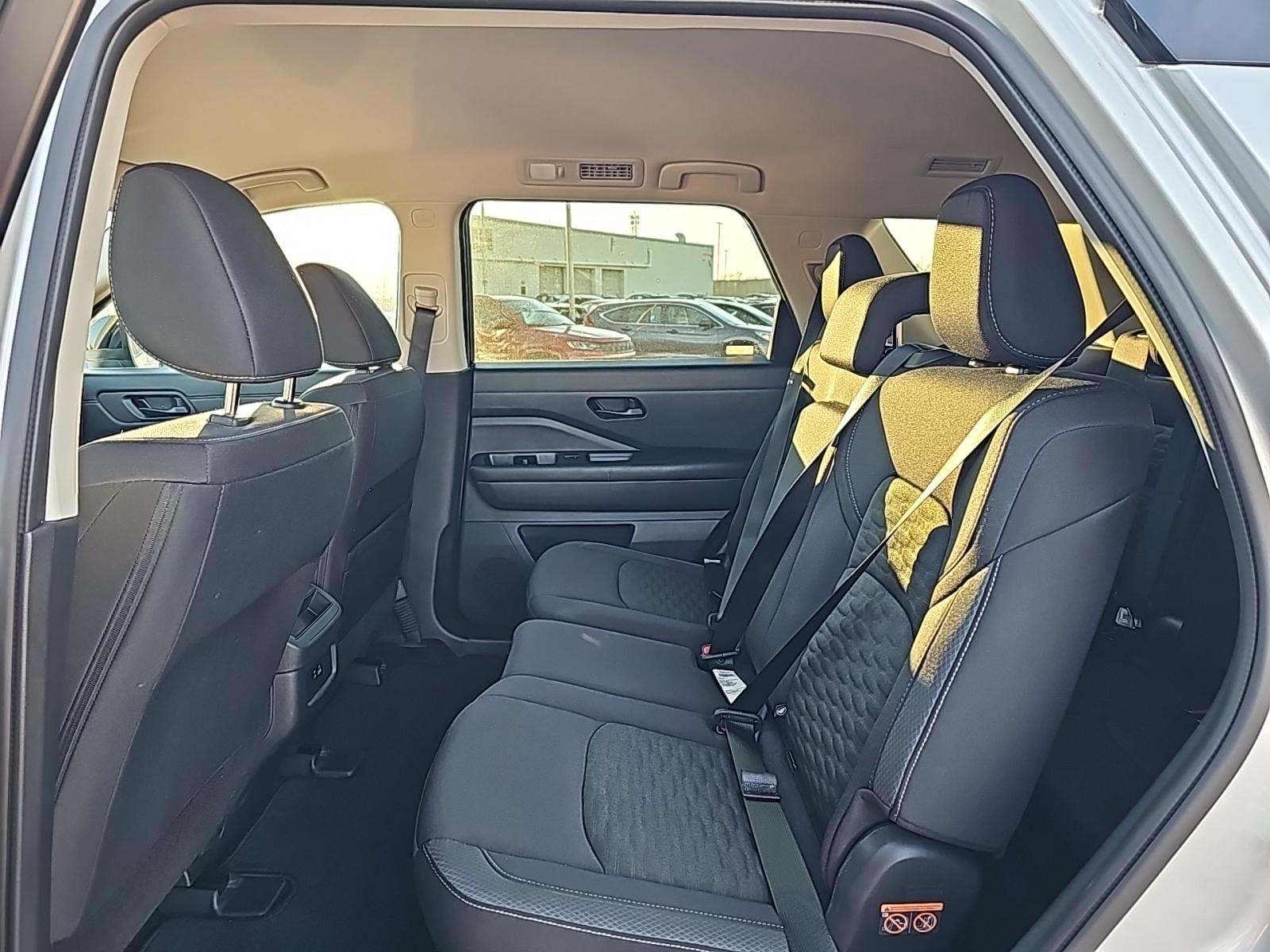 2024 Nissan Pathfinder S AWD