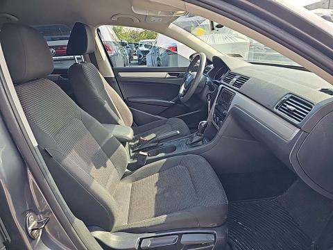 2017 Volkswagen Passat 1.8T S FWD