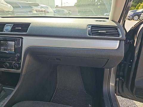 2017 Volkswagen Passat 1.8T S FWD