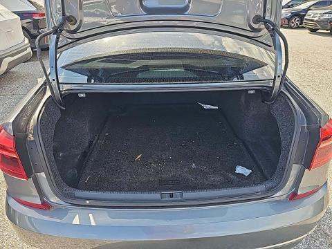 2017 Volkswagen Passat 1.8T S FWD