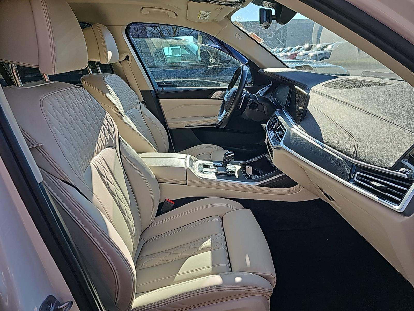 2022 BMW X7 xDrive40i AWD