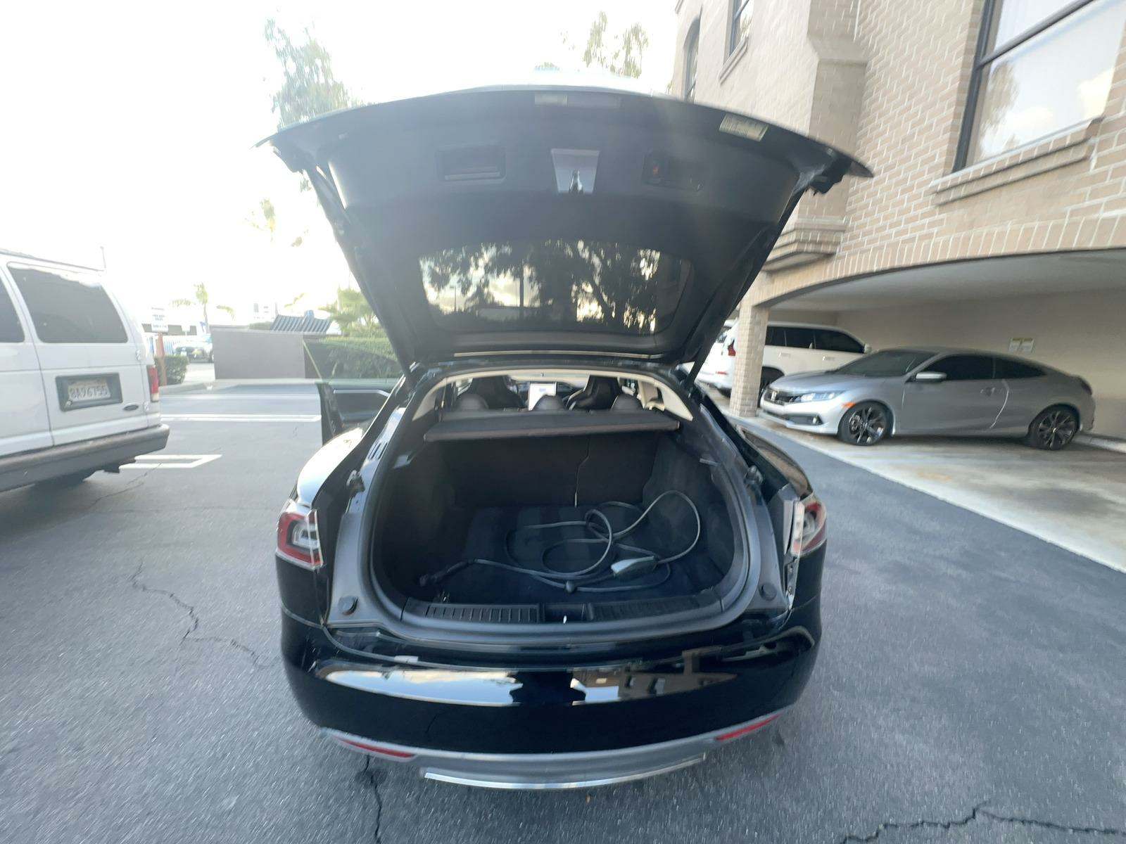 2013 Tesla Model S 4D SEDAN RWD