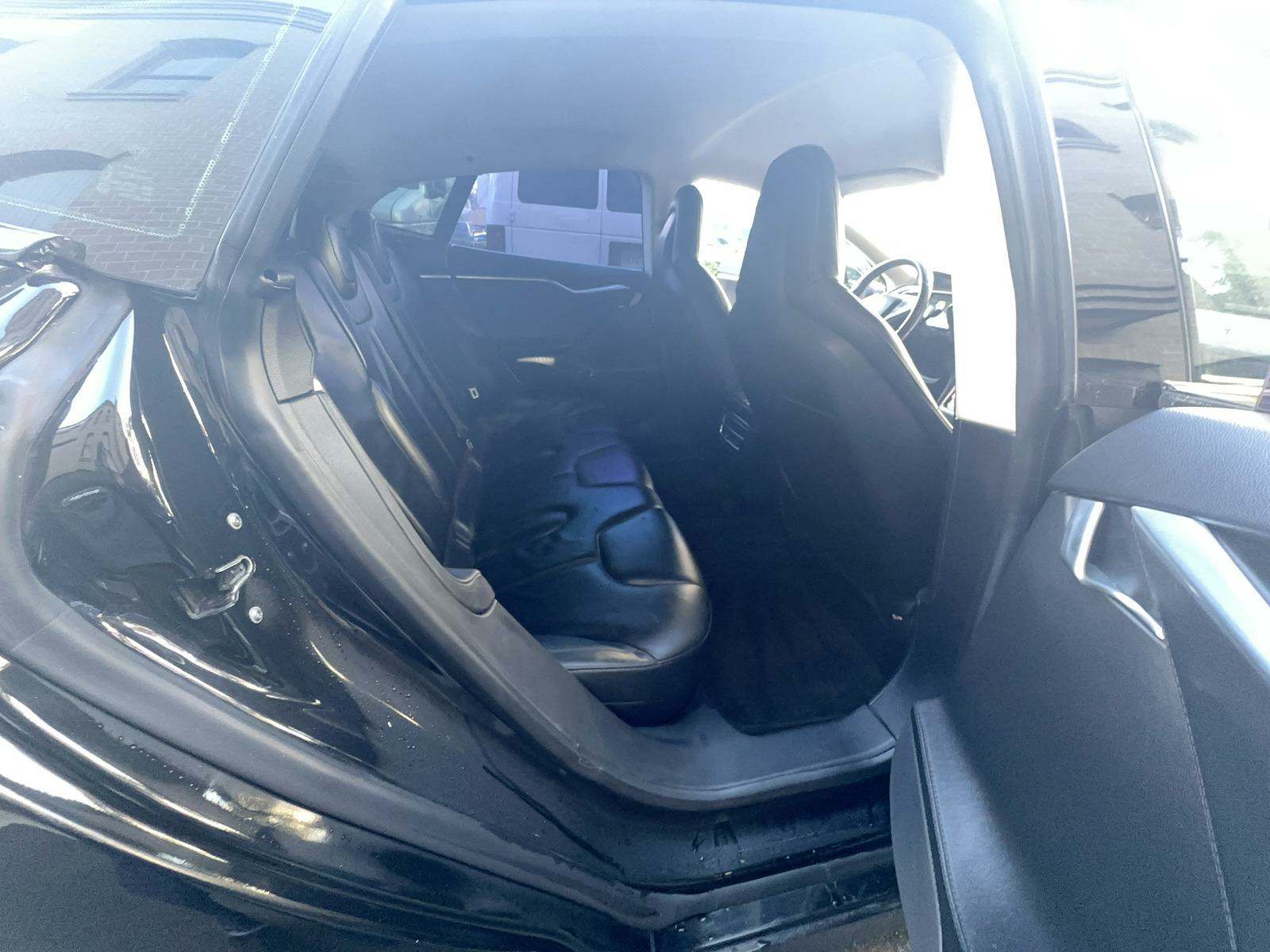 2013 Tesla Model S 4D SEDAN RWD