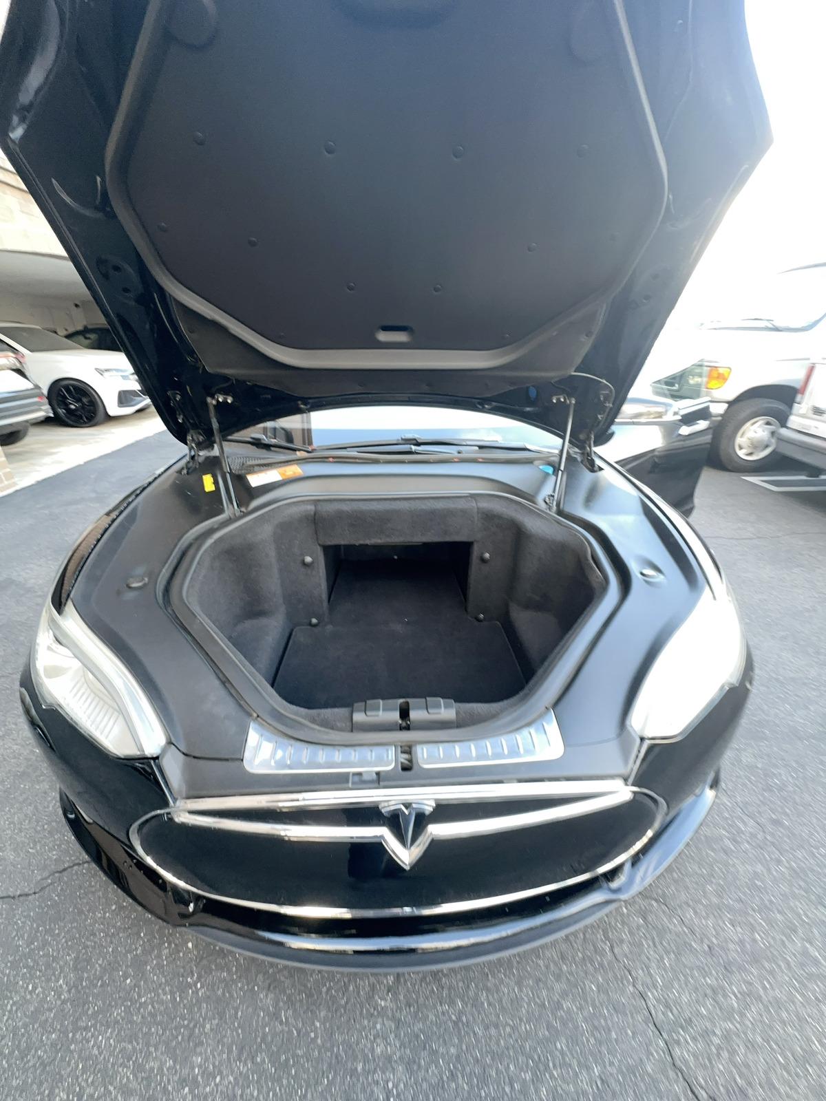 2013 Tesla Model S 4D SEDAN RWD
