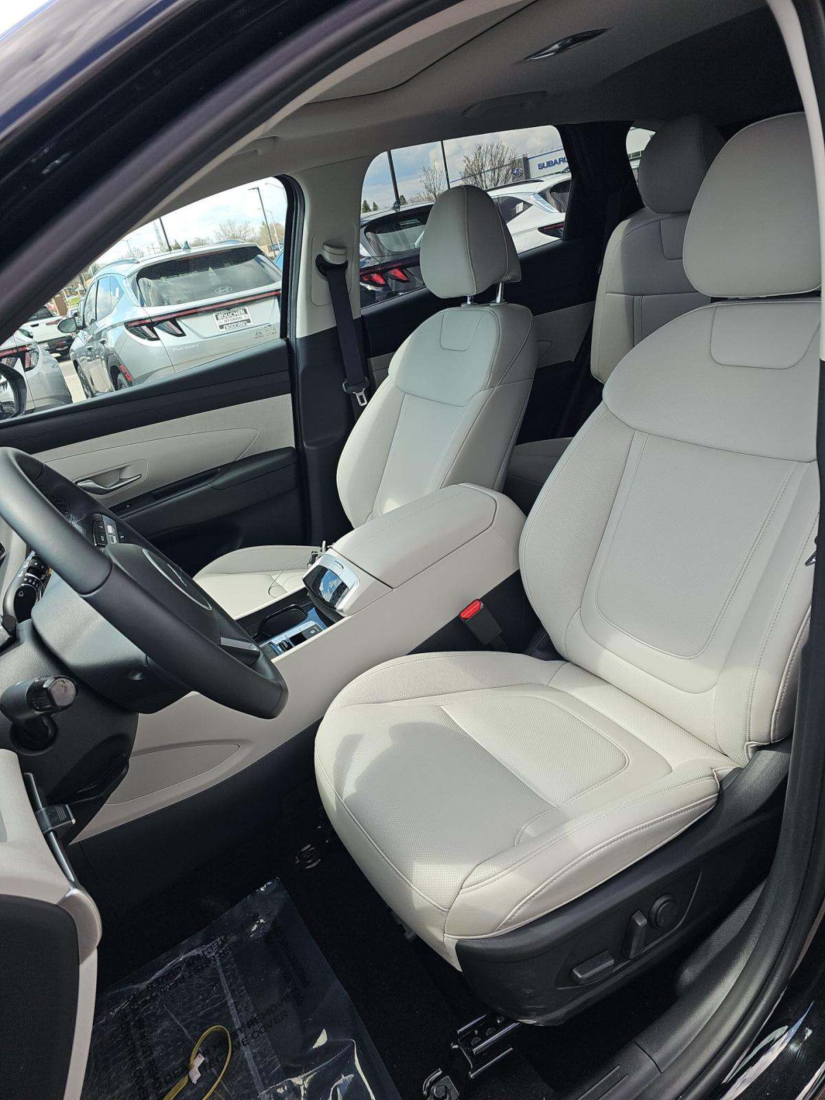 HYUNDAI SEL CONVENIENCE - 6