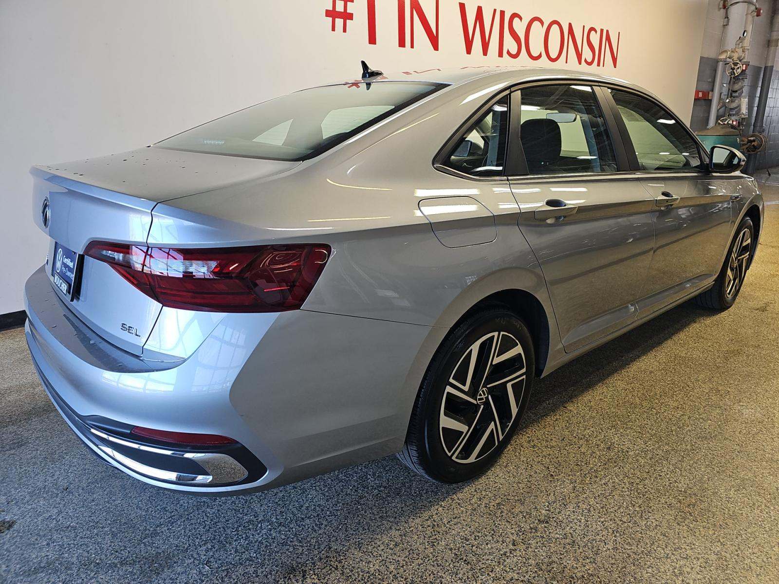 2023 Volkswagen Jetta 1.5T SEL FWD