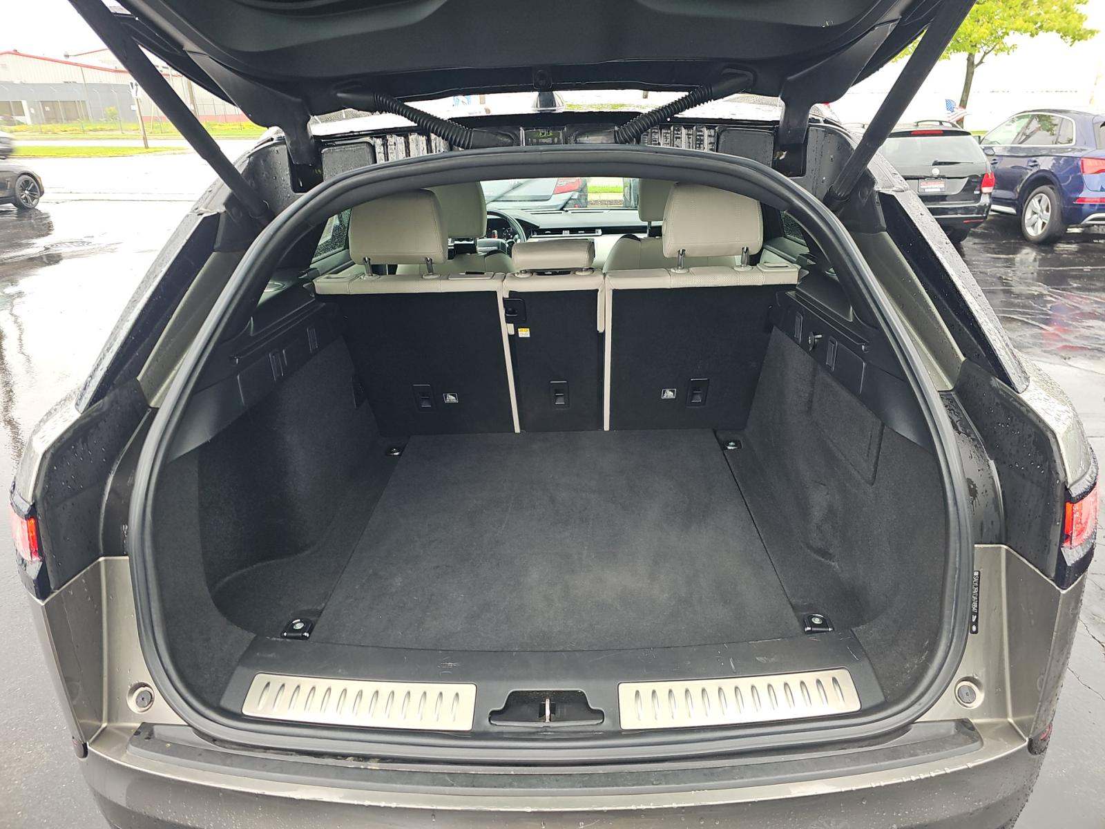 2018 Land Rover Range Rover Velar R-Dynamic SE AWD