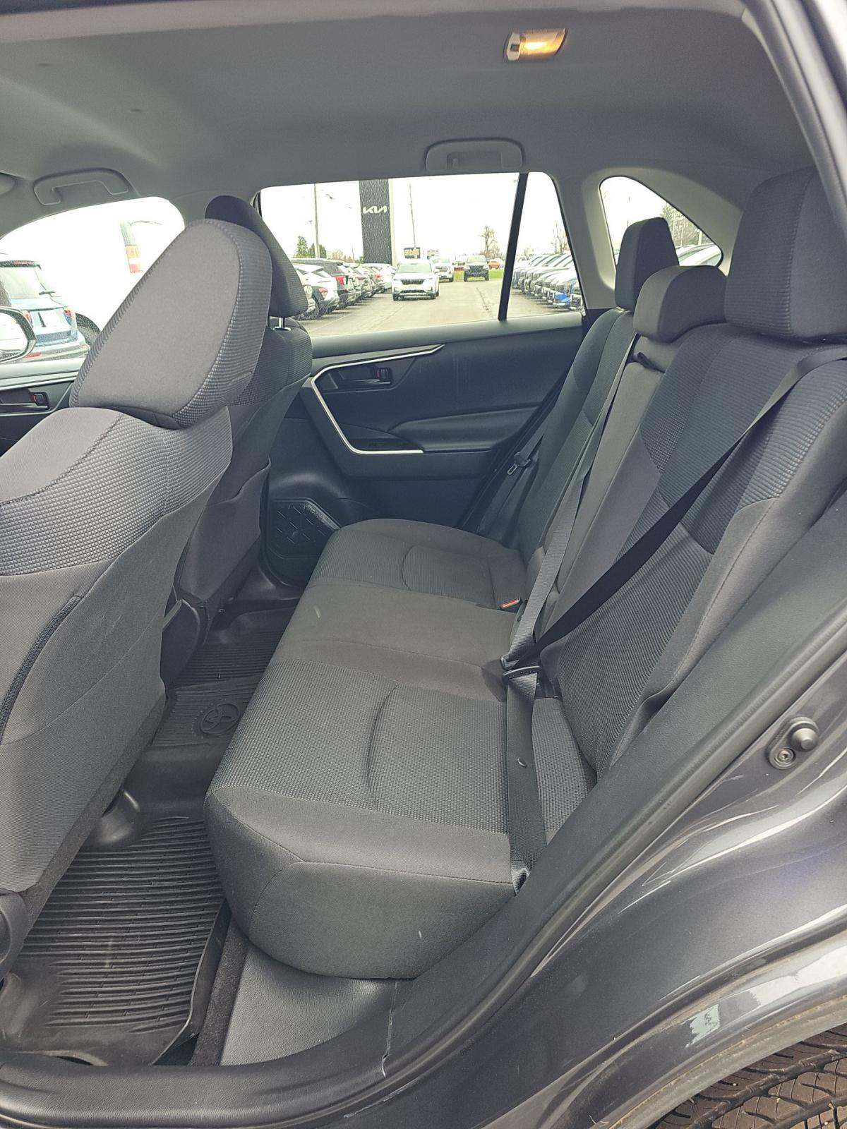 2019 Toyota RAV4 LE AWD