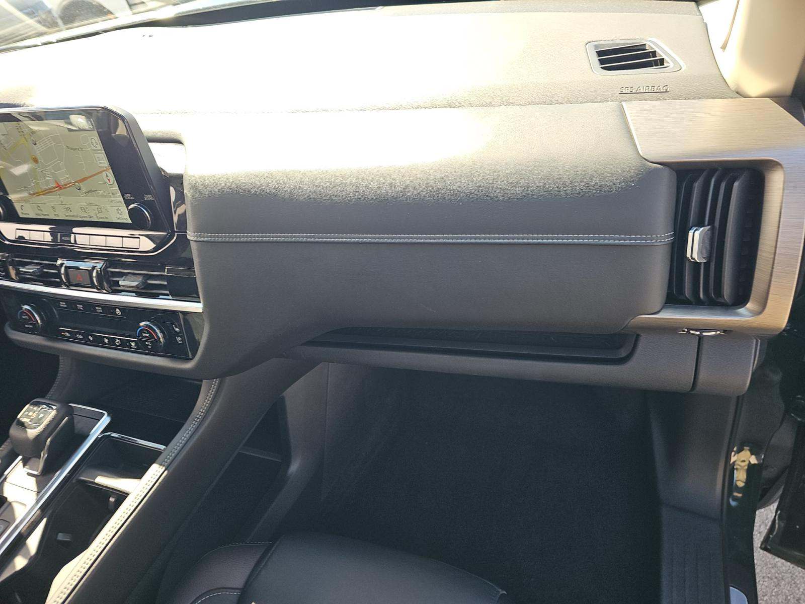 2022 Nissan Pathfinder Platinum AWD