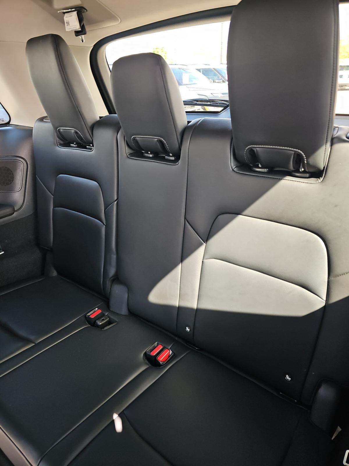 2022 Nissan Pathfinder Platinum AWD